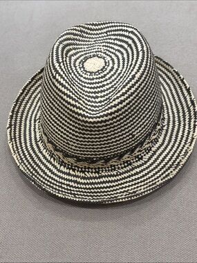 Club Monaco Black and Cream Straw Fedora Hat